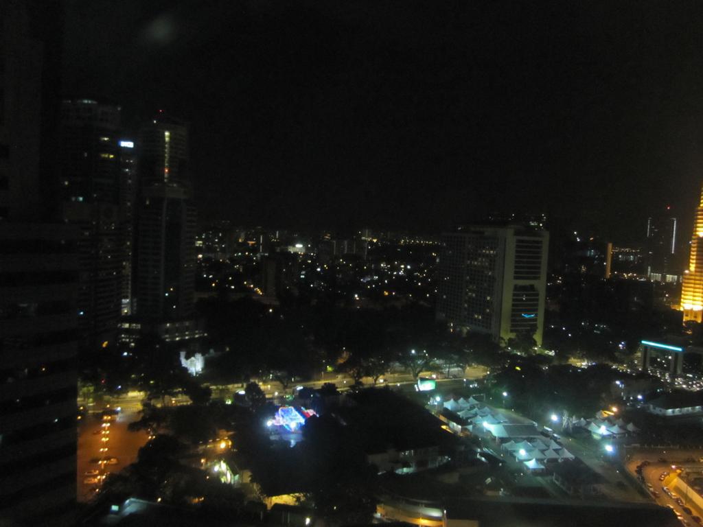 Vortex Suites Klcc By C&C กัวลาลัมเปอร์ ภายนอก รูปภาพ